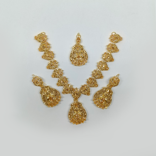 Ornate Gold-Tone & Champagne Filigree Jewelry Set | Traditional Necklace, Earrings & Maang Tikka